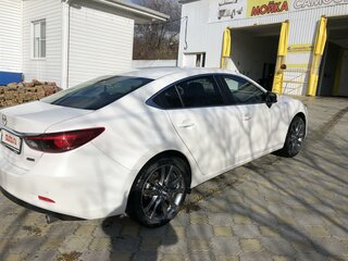 2018 Mazda 6 III (GJ) Рестайлинг, белый, 2300000 рублей, вид 4