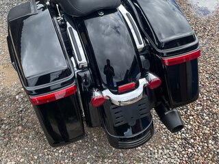 2018 Harley-Davidson Street Glide, чёрный, 1215000 рублей, вид 4