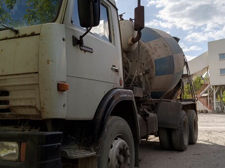 2003 КамАЗ Автобетоносмеситель, серебристый, 800000 рублей, вид 3