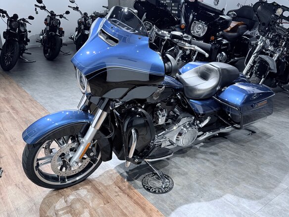 2018 Harley-Davidson Street Glide, синий, 1999000 рублей - вид 7
