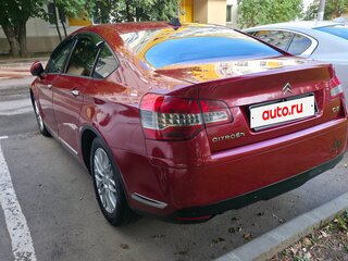 2010 Citroen C5 II, красный, 700000 рублей, вид 4