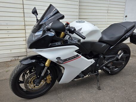 2012 Honda CBR 600F, белый, 620000 рублей, вид 1