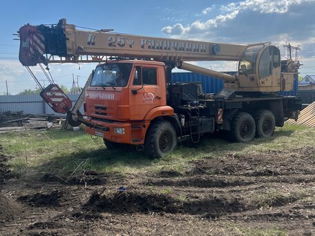 2012 КамАЗ 43118, оранжевый, 6000000 рублей, вид 1