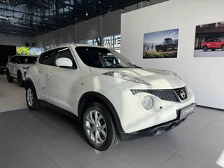 2013 Nissan Juke I, белый, 990000 рублей, вид 3