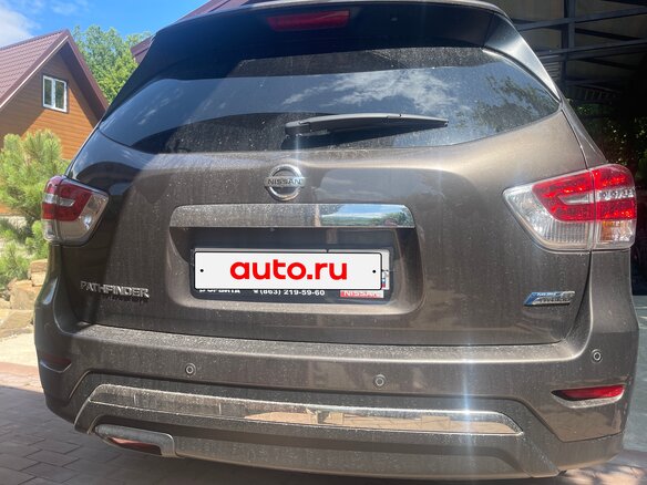 2014 Nissan Pathfinder IV, коричневый, 2000000 рублей - вид 4