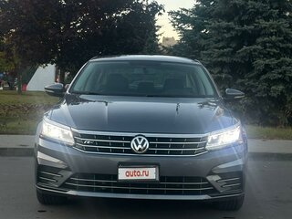 2017 Volkswagen Passat (North America and China) I Рестайлинг, серый, 1500000 рублей, вид 3