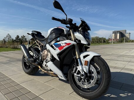 2023 BMW S 1000 R, белый, 2200000 рублей, вид 1
