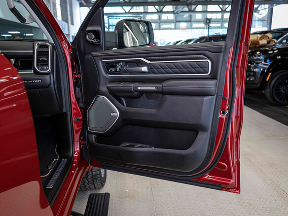 2026 Ram 1500 Crew Cab V Рестайлинг, красный, 10490000 рублей - вид 21