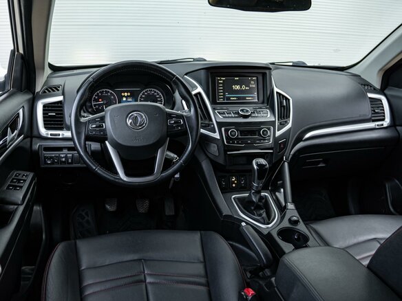 2017 Dongfeng AX7 I, белый - вид 5