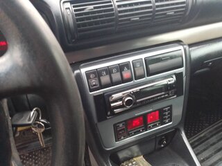 1998 Audi A4 I (B5), серебристый, 140000 рублей, вид 5