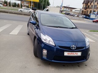2010 Toyota Prius III (XW30), синий, 1100000 рублей, вид 1