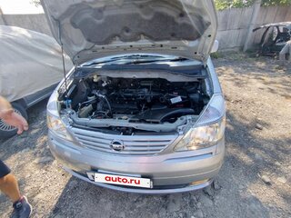 2005 Nissan Serena II (C24), серебристый, 695000 рублей, вид 2
