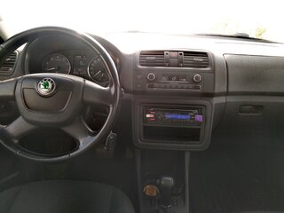 2011 Skoda Fabia II Рестайлинг, серый, 770000 рублей, вид 5