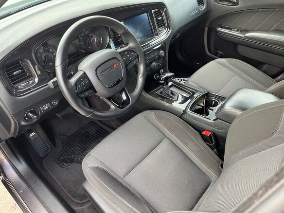 2017 Dodge Charger VII (LD) Рестайлинг, серый, 2800000 рублей - вид 8
