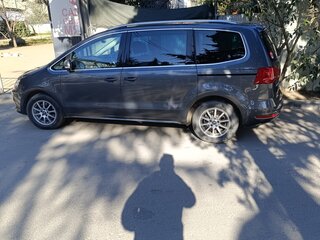 2013 Volkswagen Sharan II, серый, 1400000 рублей, вид 5