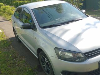2014 Volkswagen Polo V, серебристый, 800000 рублей, вид 1