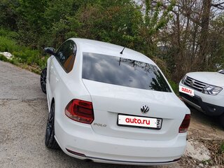 2016 Volkswagen Polo V Рестайлинг, белый, 810000 рублей, вид 3