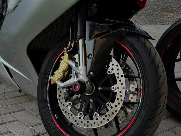 2013 MV Agusta F3 675, красный, 890000 рублей - вид 10