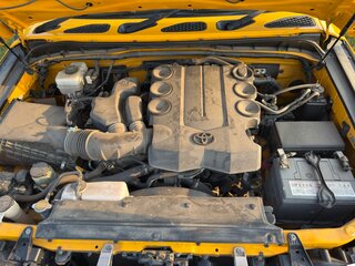 2015 Toyota FJ Cruiser, жёлтый, 5100000 рублей, вид 4