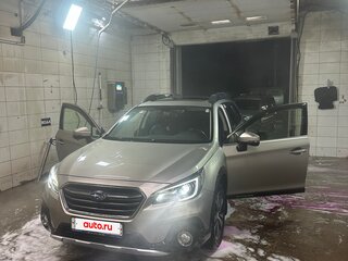 2020 Subaru Outback V Рестайлинг, коричневый, 3150000 рублей, вид 2