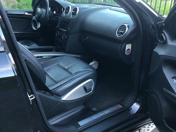 2009 Mercedes-Benz M-Класс 350 II (W164) Рестайлинг, чёрный, 1870000 рублей - вид 19