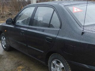 2011 Hyundai Accent ТагАЗ II, чёрный, 390000 рублей, вид 4