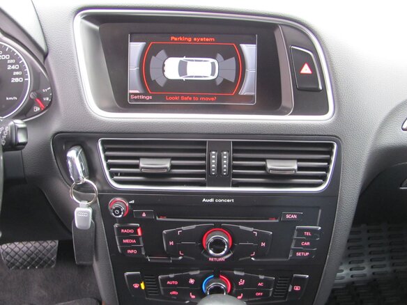 2011 Audi Q5 I (8R), белый - вид 15