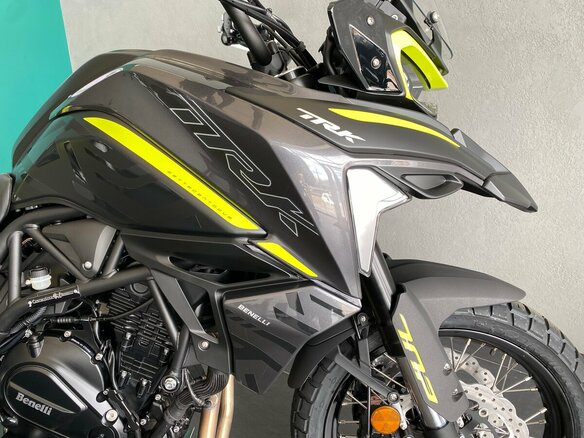 2025 Benelli TRK 702 X, серый, 789000 рублей - вид 6