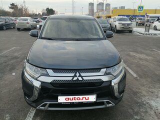 2018 Mitsubishi Outlander III Рестайлинг 3, серый, 1890000 рублей, вид 2