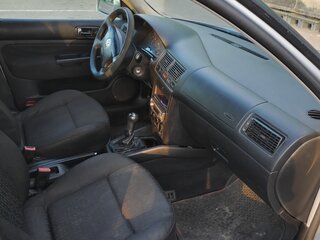 2002 Volkswagen Golf IV, серебристый, 464356 рублей, вид 5