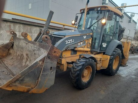 2011 John Deere 325J, жёлтый, 4600000 рублей, вид 5