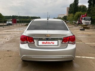 2013 Chevrolet Cruze I Рестайлинг, серебристый, 780000 рублей, вид 2
