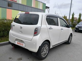 2015 Toyota Pixis Epoch I, белый, 700000 рублей, вид 3