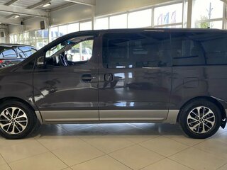2020 Hyundai Grand Starex I Рестайлинг 2, коричневый, 3584000 рублей, вид 4