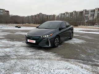 2017 Toyota Prius PHV ZVW52 Prime IV (XW50), серый, 2750000 рублей, вид 4