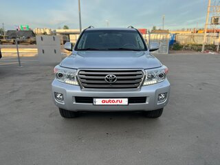 2014 Toyota Land Cruiser 200 Series Рестайлинг 1, серебристый, 4100000 рублей, вид 4