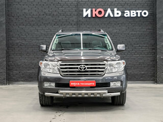 2010 Toyota Land Cruiser 200 Series, серый, 3000000 рублей, вид 2