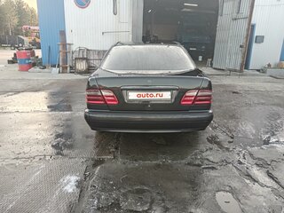 2000 Mercedes-Benz E-Класс 240 II (W210, S210) Рестайлинг, серый, 650000 рублей, вид 2
