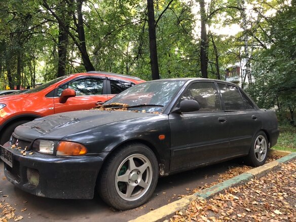 1994 Mitsubishi Lancer VI, серый - вид 1