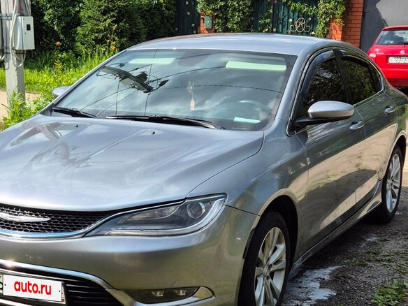 2014 Chrysler 200 II, серый, 1200000 рублей
