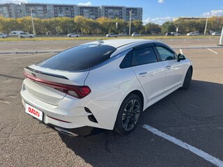 2020 Kia K5 III, белый, 2450000 рублей, вид 3