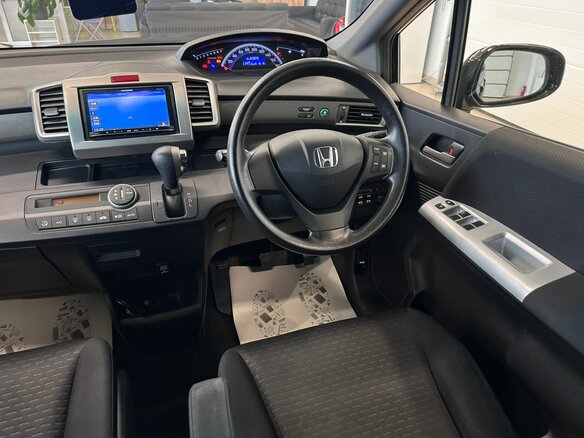 2012 Honda Freed Spike I Рестайлинг, чёрный - вид 15