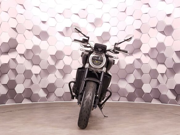 2021 Honda CB 1000R, серый - вид 4
