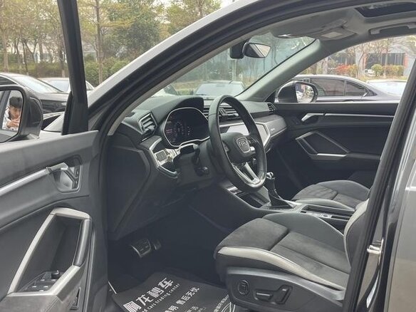 2021 Audi Q3 35 TFSI II (F3), серый, 2200000 рублей - вид 8