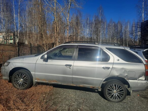 1997 Nissan R'nessa, серебристый, 260000 рублей - вид 2