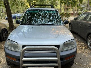 1997 Toyota RAV4 I (XA10), белый, 550000 рублей, вид 2
