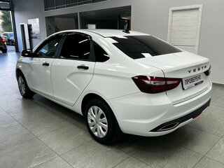 2023 Lada (ВАЗ) Vesta I Рестайлинг (NG), белый, 1199000 рублей, вид 4