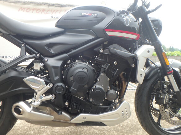 2024 Triumph Trident 660, чёрный, 860000 рублей - вид 14