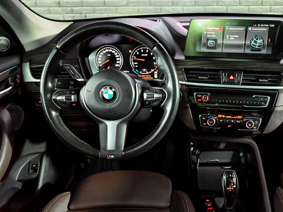 2021 BMW X1 20i xDrive II (F48) Рестайлинг, синий - вид 19