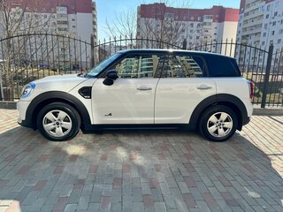 2017 Mini Countryman Cooper II, белый, 2100000 рублей, вид 1